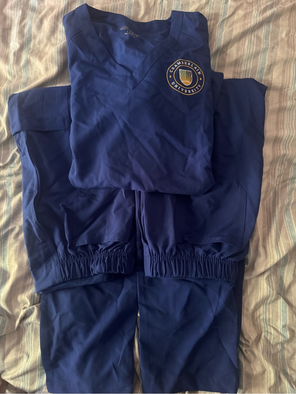 Chamberlain university scrubs